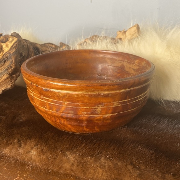 Brown /Tan Wooden Turned Bowl